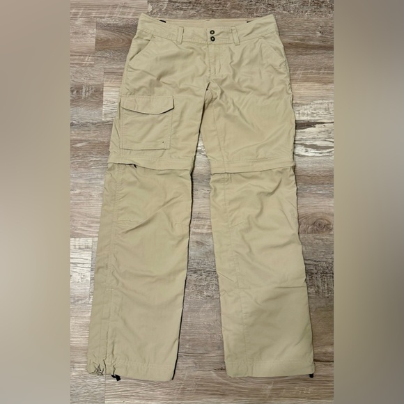 Columbia Women's Pants Sz-4 Beige Convertible Omni-Shade Sun  Protection. - Picture 1 of 12